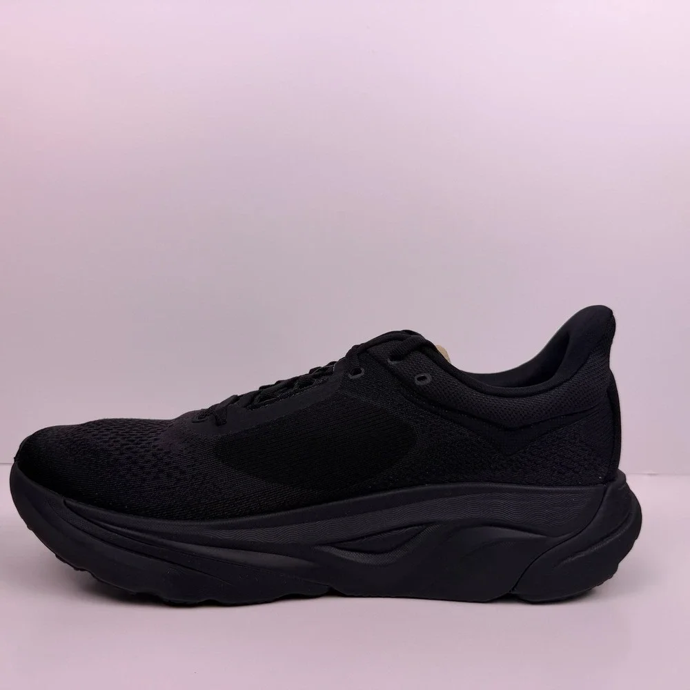 Hoka One One Arahi 9 Running Shoe Men Sz 10D Black/Black 1176531 BBLC Sample